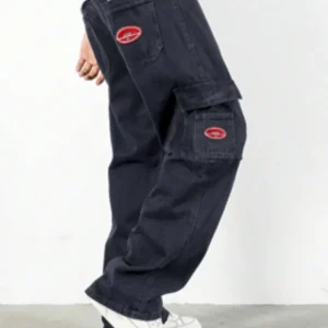 Men Letter Embroidery Flap Pocket Side Cargo Jeans